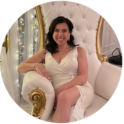 Alyssa sitting on a Queen Tiffany throne at her daughter's Sweet 16 done by PMT Party Services at the Vanderbilt in Staten Island, New York